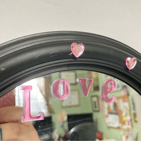 Inspirational LOVE YOURSELF Black Round Mirror Pink with Small HEARTS 9.5 inch - Picture 3 of 8